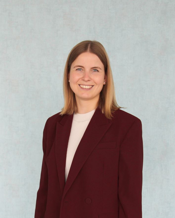 Frau Carina Buschsieweke