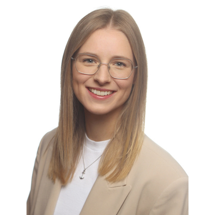 Frau Marleen Henke